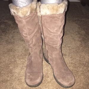 BareTraps Sherpa Boots/sz 9.5